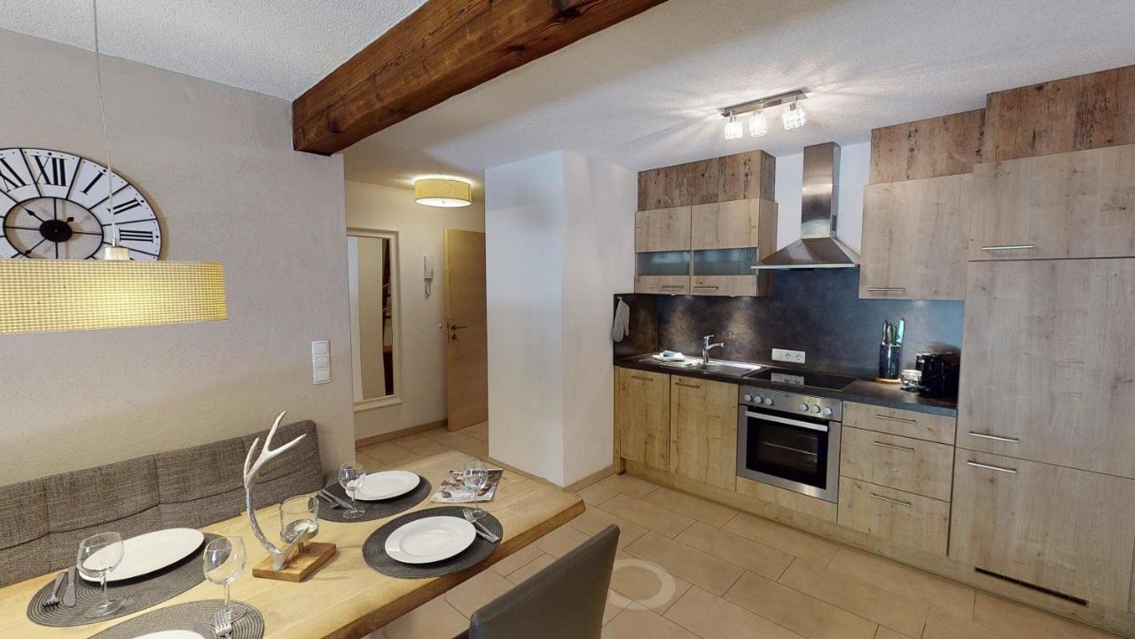 Appartements "Da Zillertaler Und Die Geigerin" Mayrhofen Exterior photo