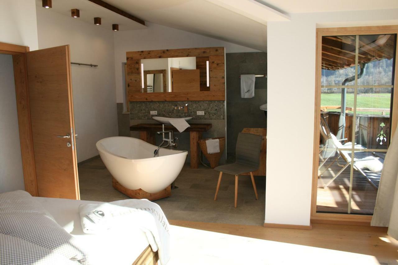 Appartements "Da Zillertaler Und Die Geigerin" Mayrhofen Exterior photo
